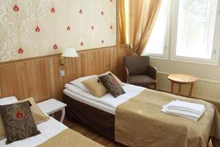 Отель Villa Urhola, Kruunupuisto Пункахарью Улучшенный двухместный номер с 2 отдельными кроватями-10